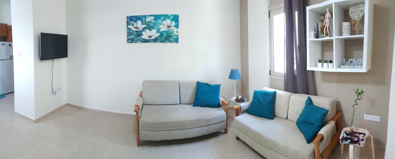 Kerynia Apartments Paphos Exteriör bild